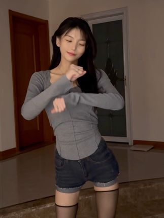 一只树懒的宠物乐园,她与宠物互动的温馨瞬间为何感动粉丝?