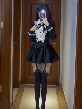 猫梨梨颜值测评,网友对她的长相评价如何?