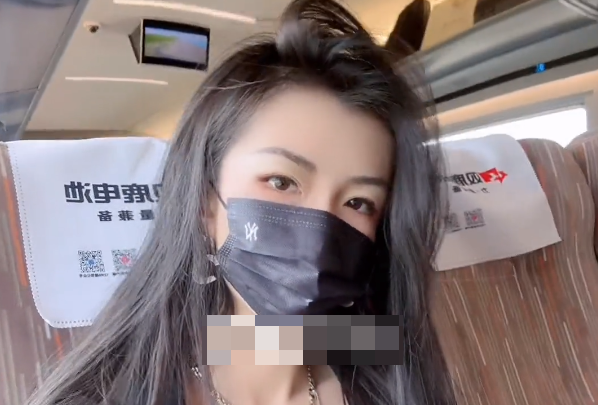 -1 程宝宝微密圈详细介绍,美妆时尚生活内容丰富