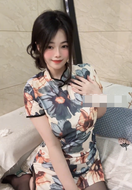 抖音欧yy微密圈付费私密图流出,非常柔软可爱!-1 抖音欧yy微密圈付费私密图流出,非常柔软可爱!