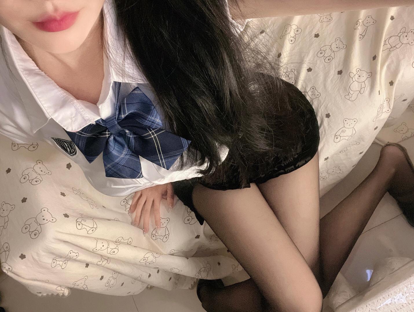 脸红Dearie路虎风采拍摄背后,她的独特魅力展现!