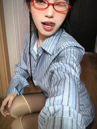 抖音网红晴天小猪本猪娇小搞笑作品引爆微密圈,可爱大人气