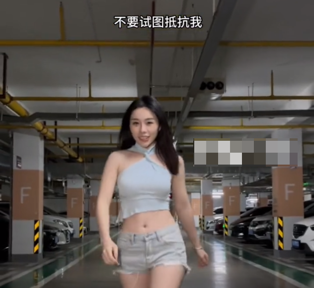 抖音铁锤姐姐微密圈图片合集怎么回事?-1 抖音铁锤姐姐微密圈图片合集怎么回事?