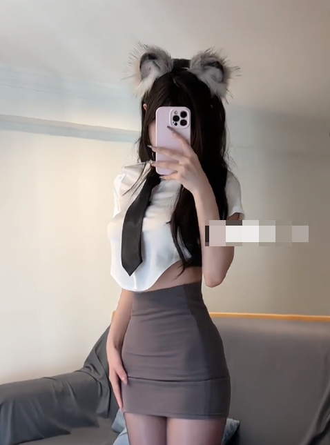 小辣椒LALiea55555什么梗?小辣椒LAL微密圈好看吗?-1 小辣椒LALiea55555什么梗?小辣椒LAL微密圈好看吗?