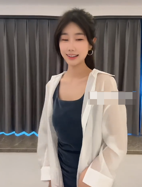 抖音星怡很甜微密圈照片出炉,好看!-1 抖音星怡很甜微密圈照片出炉,好看!