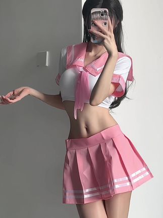 抖音女刺客微密圈黄色战袍作品资源展现,颜值身材穿搭完美结合