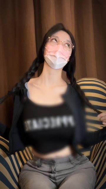 微密圈_桂芬抖音216万粉丝身材什么的没得说,完整写真合集