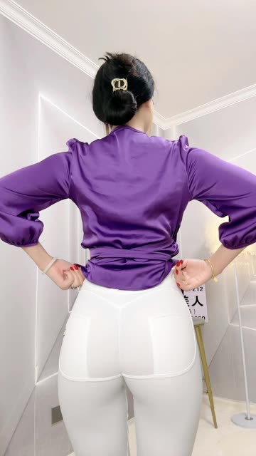 陈大小姐微密圈双倍快乐红黑作品(精美图集分享)