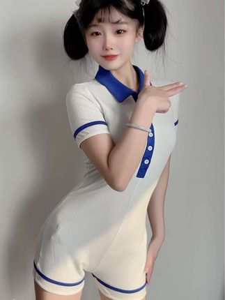 萱萱很甜(萱福晋)微密圈作品资源,充满快乐与幽默给你温暖的笑容