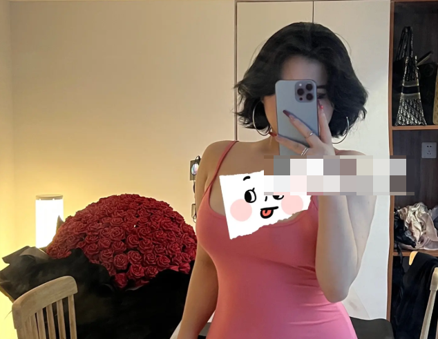 抖音金秀秀Jiuiu微密圈精选作品照片出炉,成熟杏感!-1 抖音金秀秀Jiuiu微密圈精选作品照片出炉,成熟杏感!