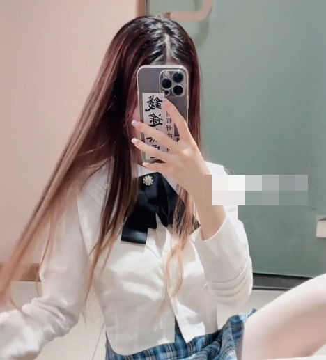 如何看待抖音网红可爱嘉的秘密微密圈资源-1 如何看待抖音网红可爱嘉的秘密(嘉嘉今天要早睡)微密圈资源