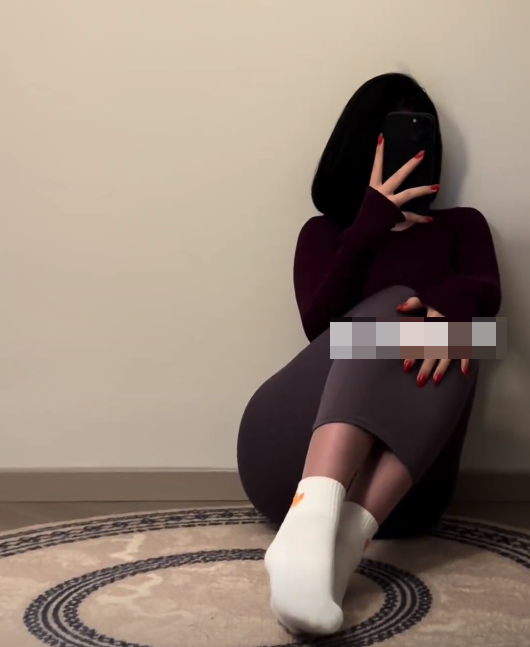 微密圈红人保守的二舅妈的独特风格照片展示与艺术表达-1 微密圈红人保守的二舅妈的独特风格照片展示与艺术表达