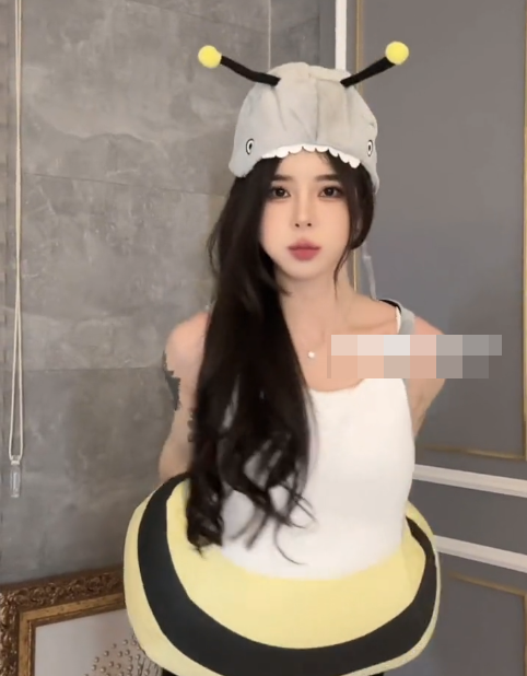 李梦琳un微密圈照片好看?网友:极品反差?-1 李梦琳un微密圈照片好看?网友:极品反差?