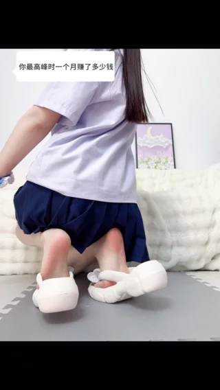 【首发】抖音网红是可馨耶微密圈封面照曝光，全方位展示魅力