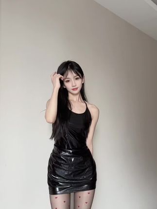 崽崽nana最新照片欣赏，独特的风格引粉丝热议