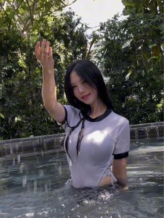 抖娘利世微密圈新年作品焕新装出炉,圈定幸福家庭和成功事业