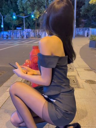 探索时尚界的璀璨明星,脸红八酱微密圈作品带你领略穿搭的艺术