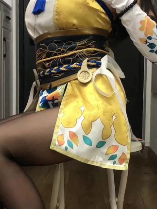 抖音美女晴小猪的微密圈资源穿搭之旅,颜值超高的时尚榜样