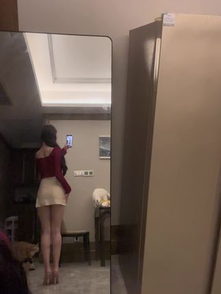 四川辣妹UU宝的微密圈作品图片,展现时尚品味和生活态度