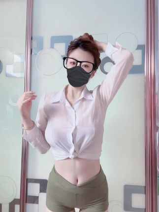 抖音创作者小小忽忽吖微密圈引发关注,视频作品流出事件引发平台隐私保护
