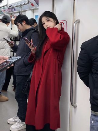 侑子小姐抖音江南烈女微密圈作品一览,独特成熟风格吸粉无数