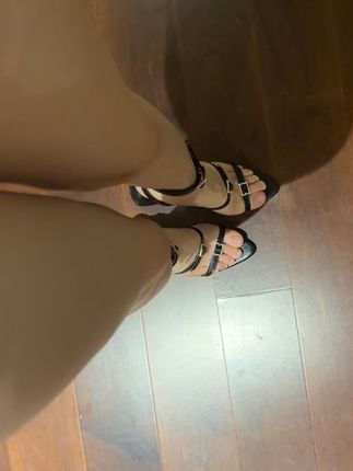 四川辣妹UU宝的微密圈作品图片,展现时尚品味和生活态度