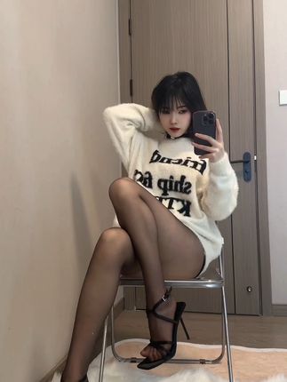 抖音网红琳铛铛微密圈作品资源粉色短裙穿搭,引发时尚热潮