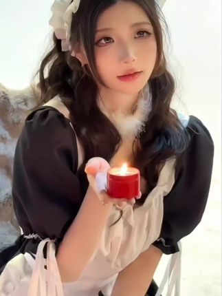 陈妮妮uni高颜值网红微博视频,时尚美妆穿搭生活全方位展示