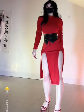 抖音红人周清欢微密圈作品资源,微胖肉肉身材展现多样时尚魅力