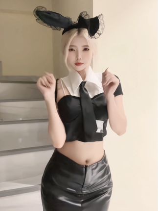 银蛇大人微密圈纹身图片作品,抖音网红全方位魅力展现