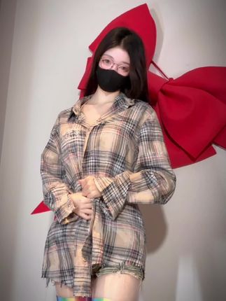 桂芬坐拍/桂芬baby微密圈图片照片资源,时尚与自然的完美融合