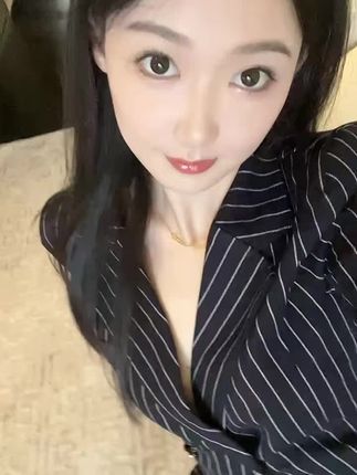 唐安琪微密圈作品资源丰富多彩,作品与抖音视频都不容错过