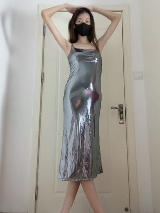 微密圈模特不爱穿shoes作品展示,热议原因及背后的时尚趋势解读