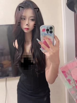 抖音网红不要说我很漂亮(云朵儿的圈子)微密圈作品,完美曲线和清新颜值让人心动