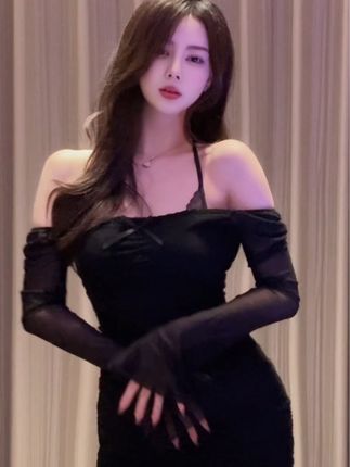 微博奶团奶团微密圈作品颜值身材完美结合,抖音保护小团引发追捧狂潮
