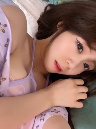 七七仙儿微密圈作品图资源欣赏,春风少女青春活力