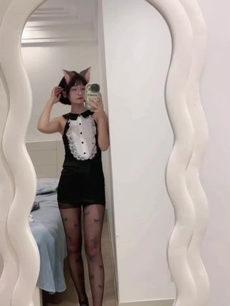 王胜利微密圈圈子的小生活,JK裙穿搭引爆抖音时尚圈,少女气息满满