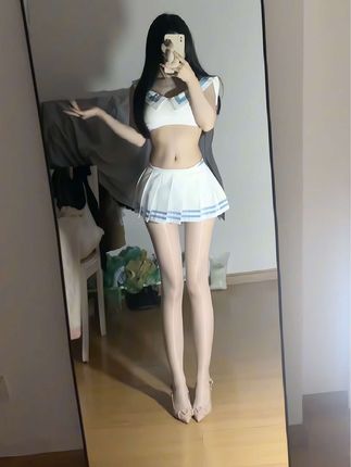 小芋泥yyy微密圈作品美照赏析,散发自信魅力追求梦想之光