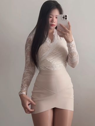 抖音颜值美女蒙蒙子微密圈作品资源,展现微胖身材的丰腴之美