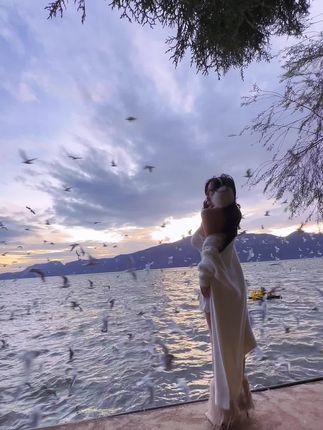 抖音博主大静静是个小朋友微密圈作品大揭秘,颜值与个人特色并存