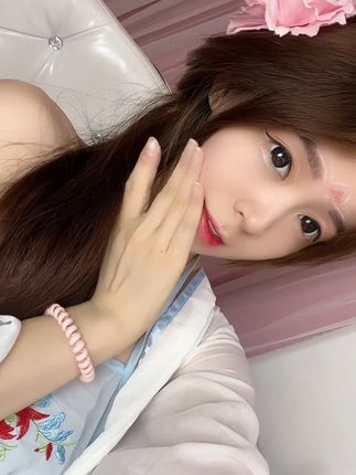 七七仙儿微密圈作品图资源欣赏,春风少女青春活力