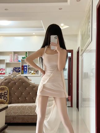 热乎乎的奶茶微密圈作品,展现魅力服装搭配与自然交融