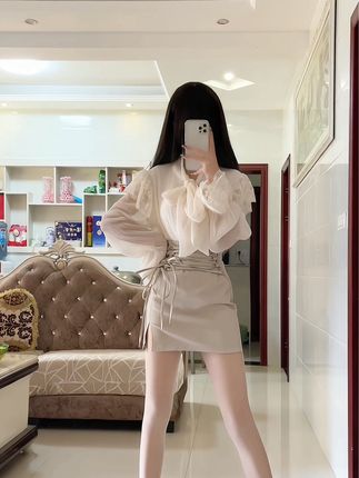 热乎乎的奶茶微密圈作品,展现魅力服装搭配与自然交融