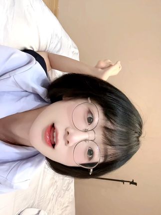 【微密圈】王胜利的小生活近期热门博主免费下载,精选资源分享