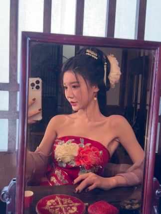 黎允熙baby微密圈会员付费图集资源,时尚穿搭美妆技巧一应俱全