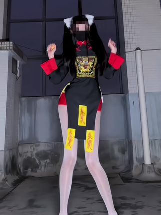 小艾根本吃不饱微密圈资源长什么样,揭示她的半脸风采