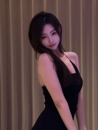 微博奶团奶团微密圈作品颜值身材完美结合,抖音保护小团引发追捧狂潮