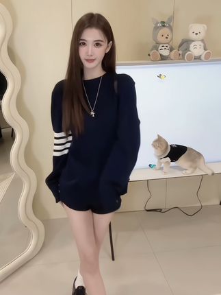糯米子mini微密圈作品资源展示,性感优雅模特的唯美艺术风格