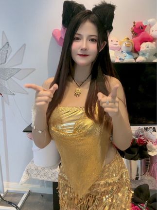 脑婆睡醒啦微博日常更新，了解她的每一天