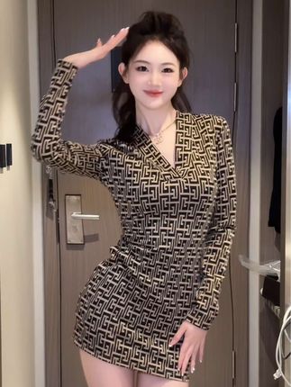 抖音时尚美女粥粥酱微密圈资源发布,网友赞叹不已
